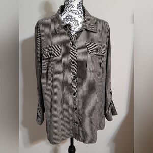 Kim Roger's striped 2X button‎ up long sleeve shirt